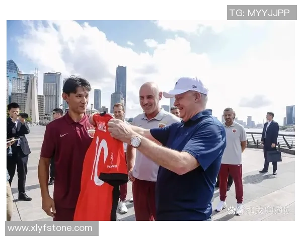 深圳足球队实力引发热议球迷对球队表现的看法与争论 深圳足球队实力引发热议球迷对球队表现的看法与争论